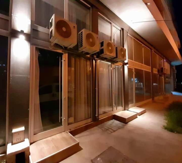Limone Apartmani Ni エクステリア 写真